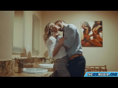 ❤️ Quan una rossa tetona et sedueix en un lavabo públic Porno de qualitat al ca.bencoineth.top ❌️❤